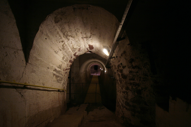 Illustration for article titled Inside the Caverns of Hungary's Abandoned Underground Coal Plant